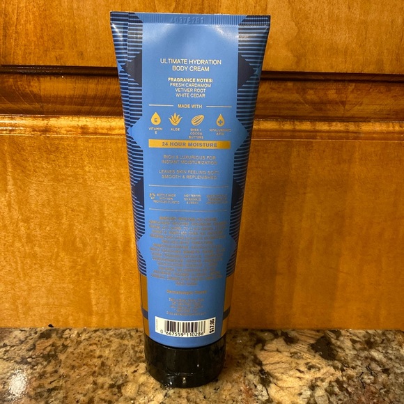 2/$22 Men’s GINGHAM HERO by BBW Ultimate Hydration Body Cream, 8 oz / 226 g, NWT - Picture 3 of 7